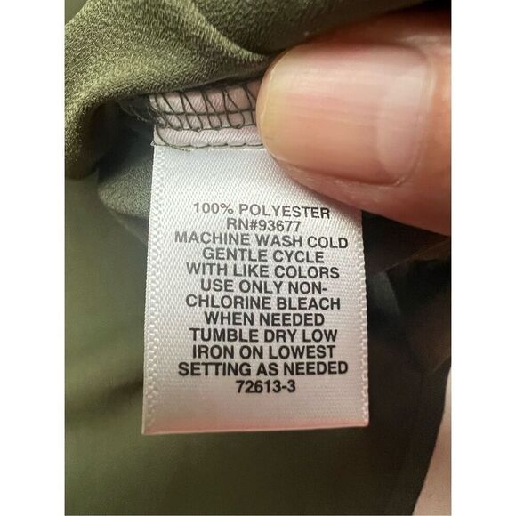 Liz Claiborne Sleeveless Olive Green Blouse Sz M NWT - Picture 5 of 7